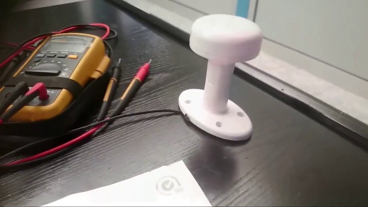 Salida NMEA 0183 en antena GPS para VHF N&aacute;utica
