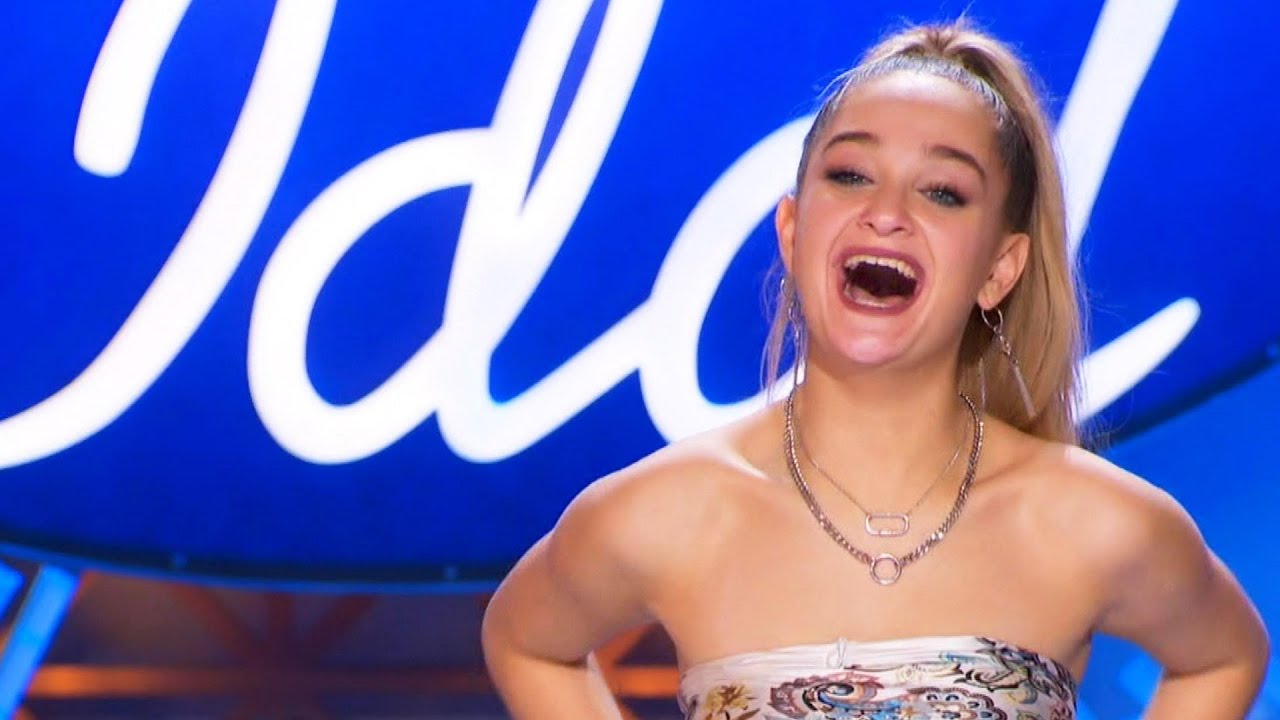 Claudia Conway Removes Shoes for &lsquo;American Idol&rsquo; Audition