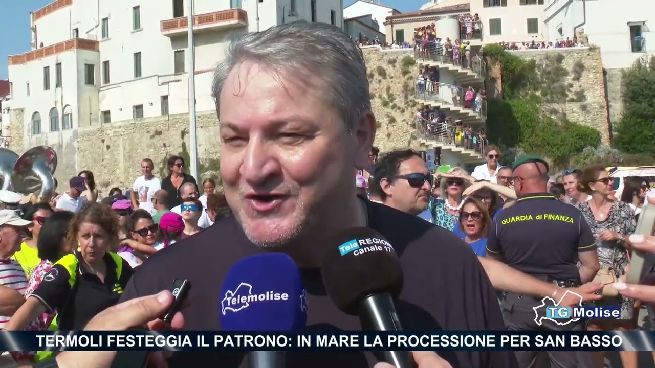 Termoli festeggia il patrono: in mare la processione per San Basso