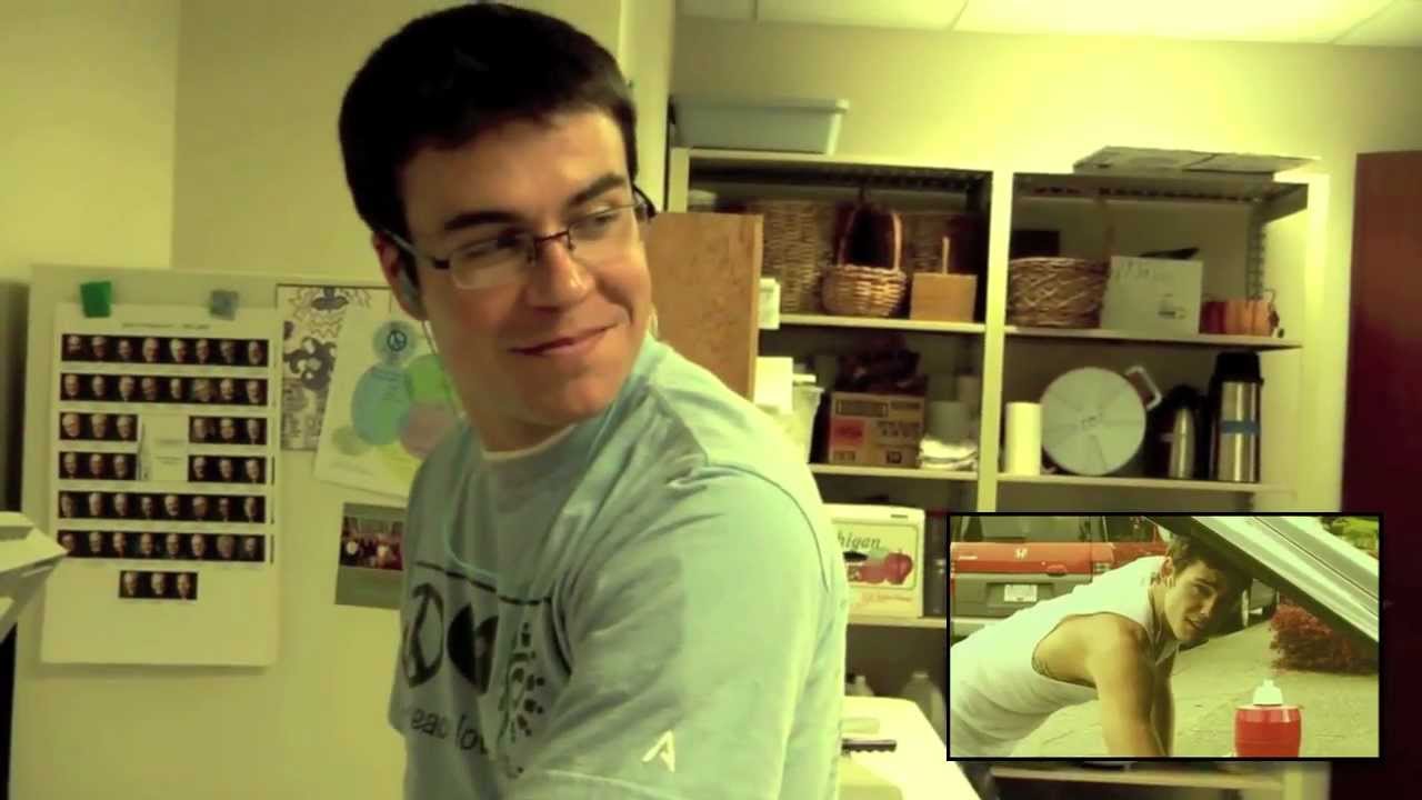 Carly Rae Jepsen - Call Me Maybe (Music Video *Alternate Ending*)