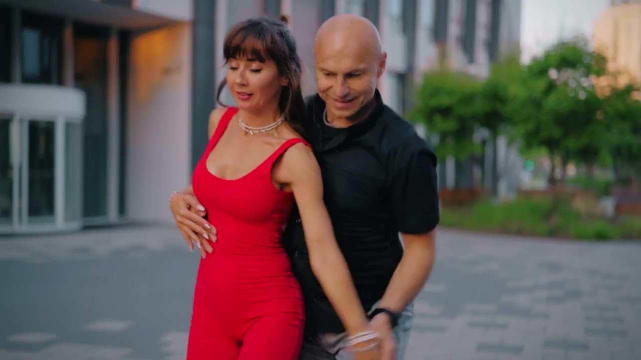 Dj SentiX- Caliente (Official Bachata Music Video)