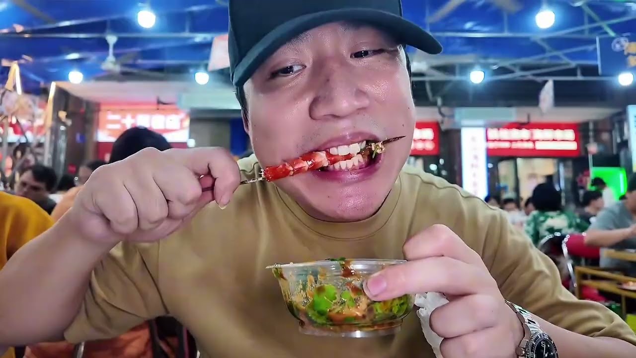 挑战带爸妈在福建东山岛海鲜吃到爽，看看要花多少钱？吃完老板居然还免费带你赶海和请你吃雪糕。#福建东山岛 #东山岛美食 #东山岛旅游 #东山岛海鲜吃到爽  #寻味烟火气