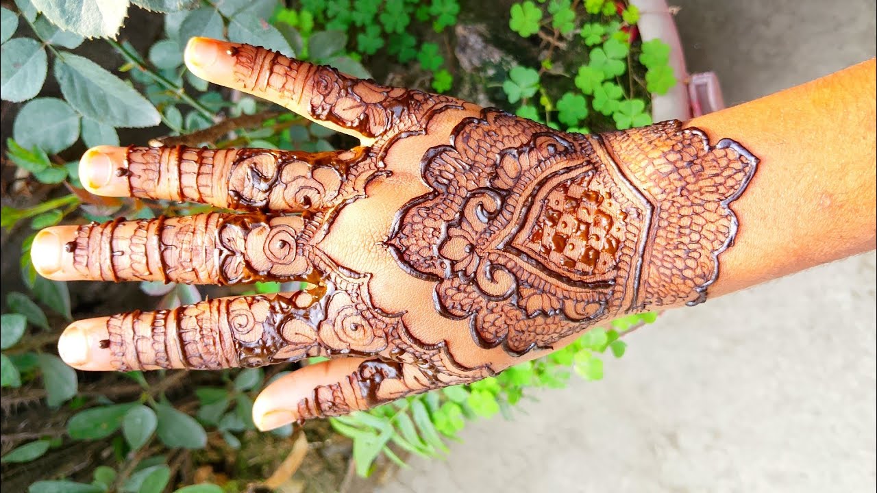 Elegant Bridal Mehndi Design on Hand | Intricate Arabic Henna Art