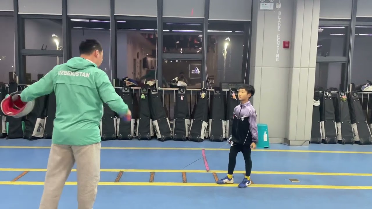 Fencing Saber Individual Lesson with kids