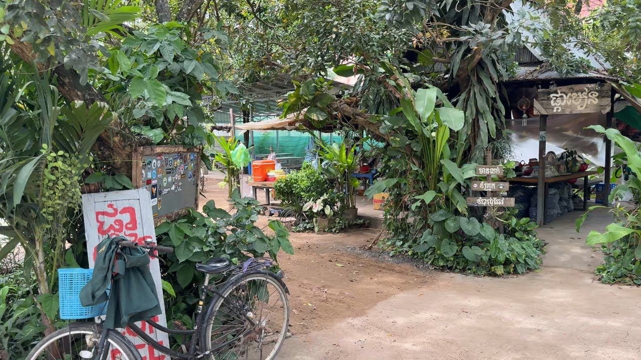 Longan Flower Restaurant at S’Ang in Kandal Province, Cambodia