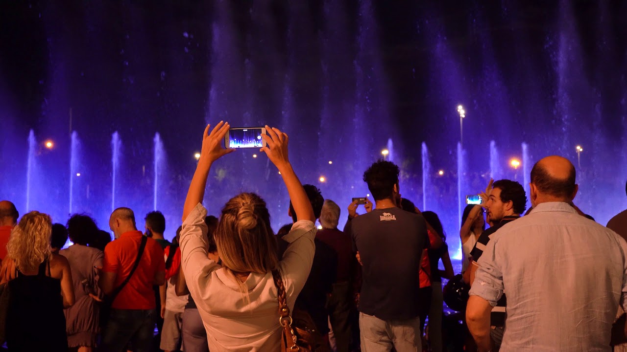 SNFCC's Exquisite Water Installation: Home to the Greek National Opera & National Library of Greece