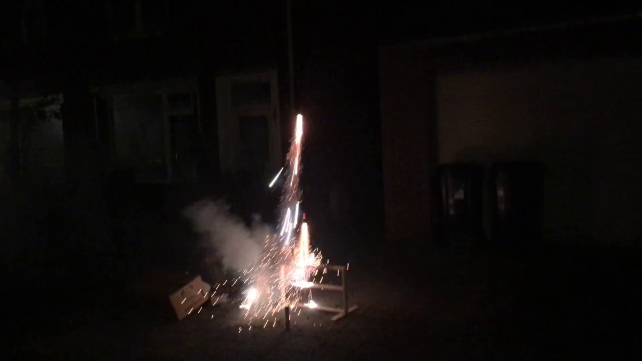 Big Whistling Rockets : Breeschoten 
