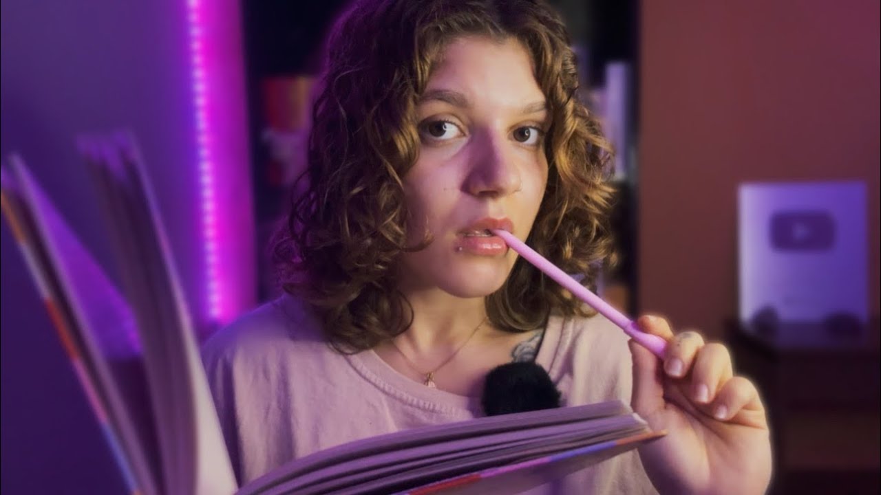 ASMR te fazendo perguntas para encontrar seu par ideal