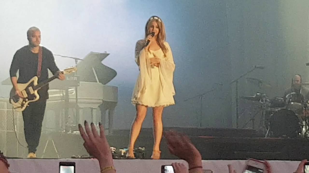 Lana Del Rey Intro and Cruel World live OWF Warsaw 03.06.2016
