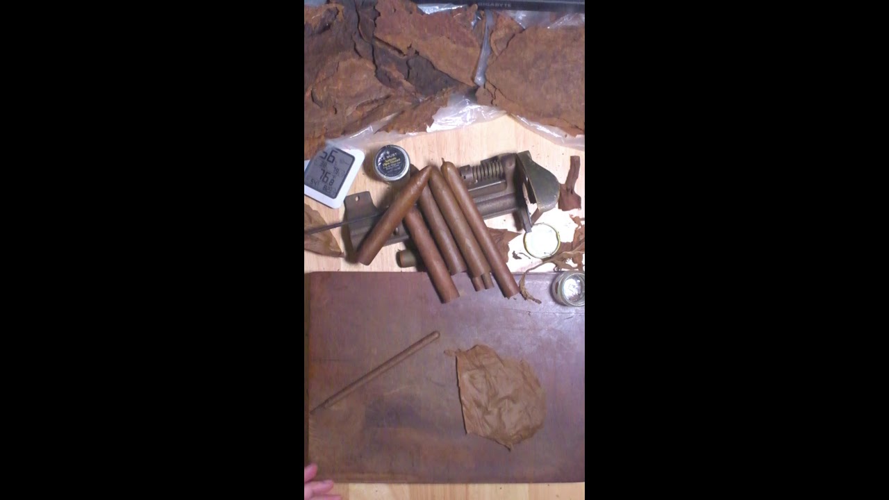 Live Cigar Rolling