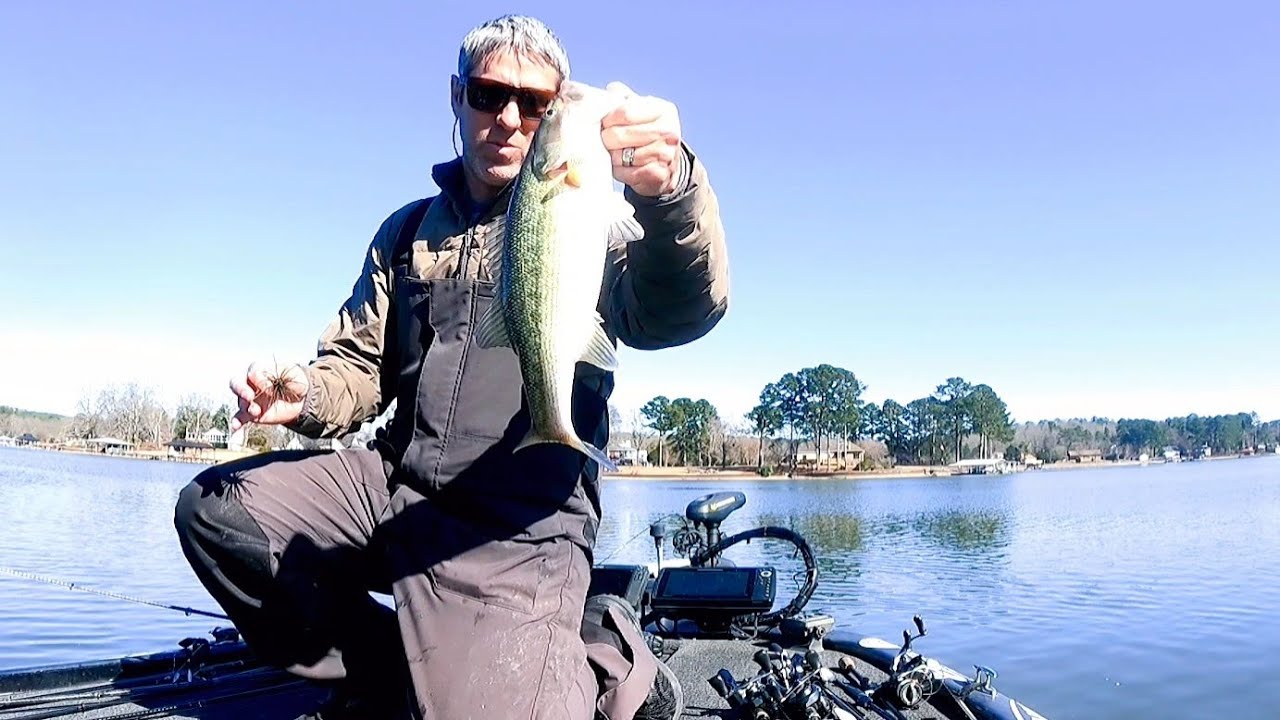 Bass fishing Logan Martin lake mid February 2026