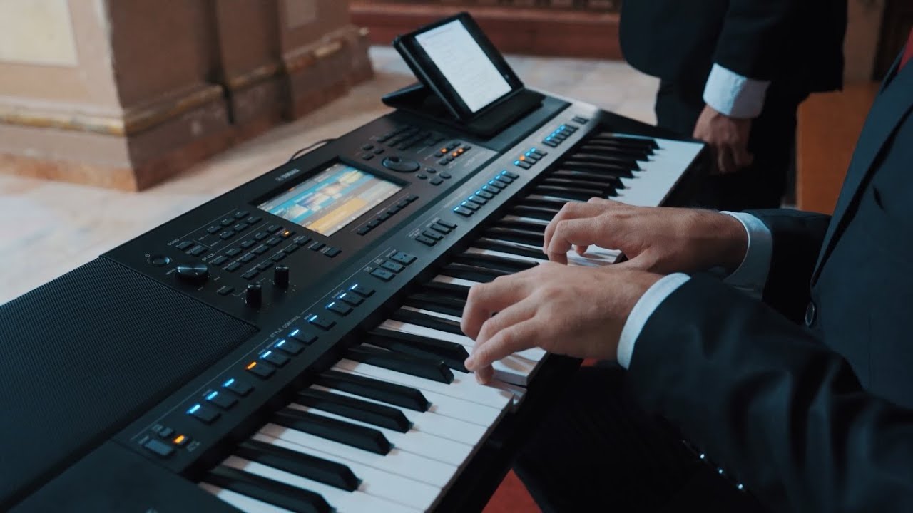 Canto de entrada para misa de difunto - Coro Giovanni