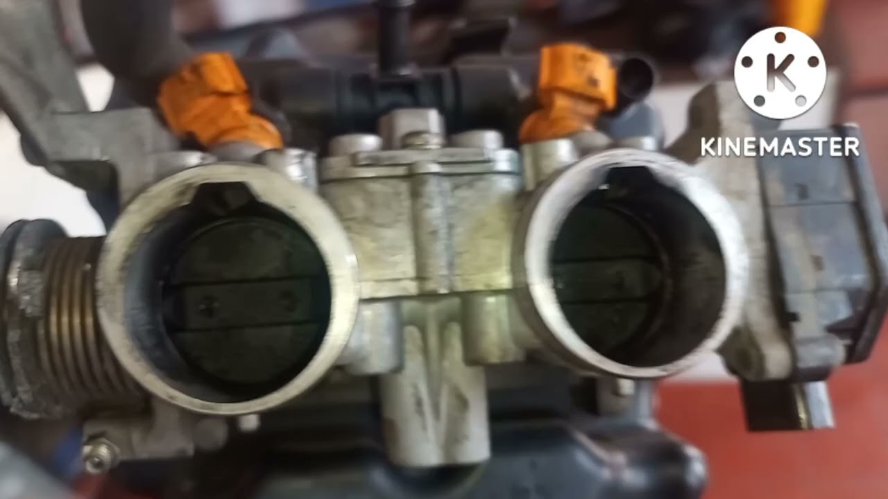 Dicas! Como remover o corpo de injeção e trocar o filtro de ar da CB500x.