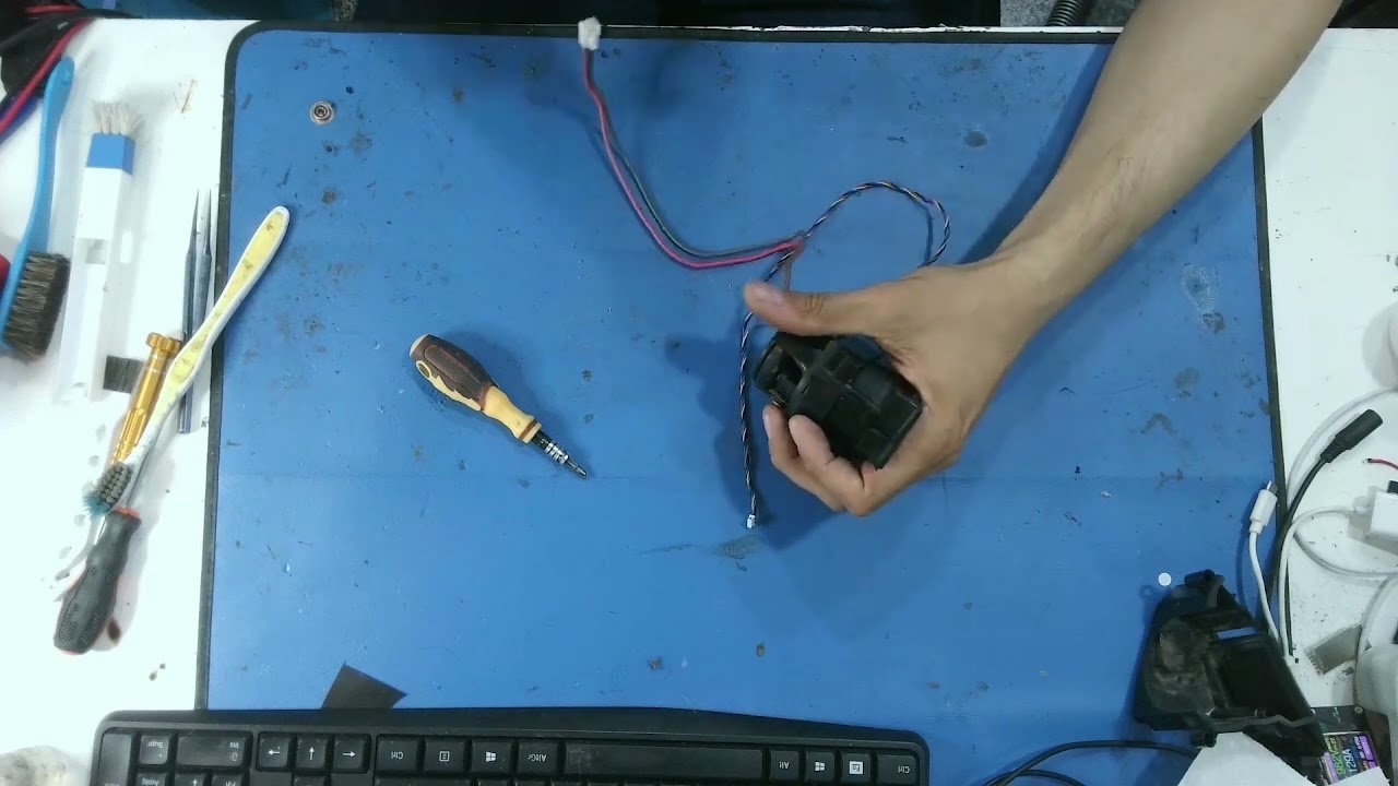 ¿ Cómo reparar el motor y aspiración de un Cecotec Conga 6090 ?