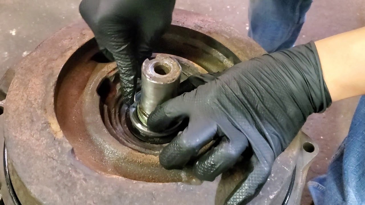 Hahn University: 2 of 4 Pump Assembly Flygt 3152