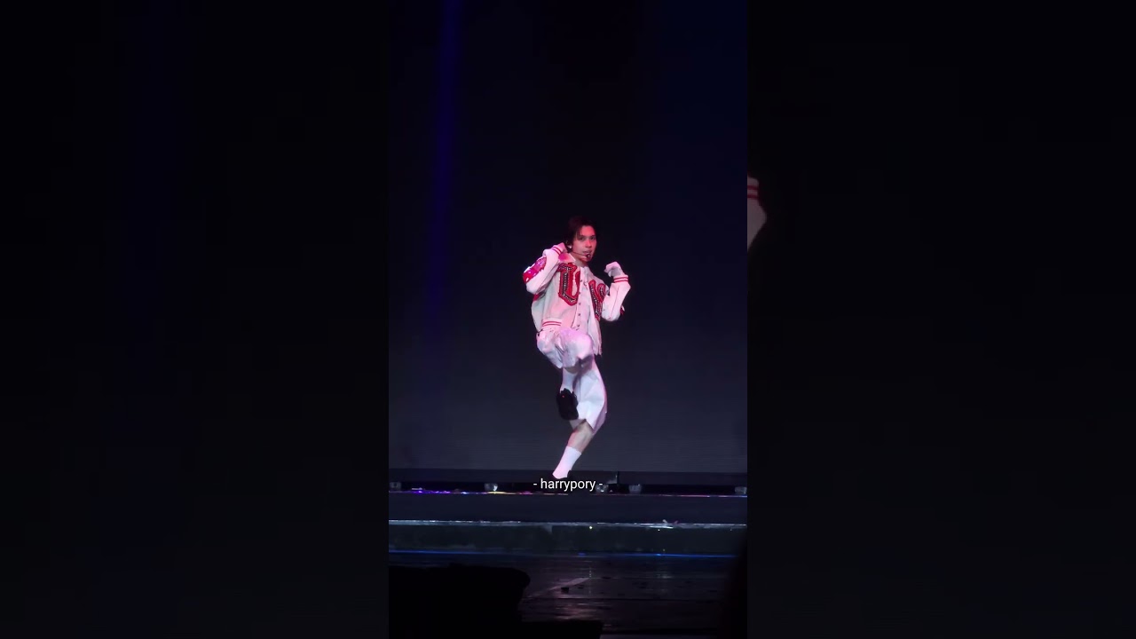Kick Back - TEN 텐 | 251206 - 2025 WayV Concert Tour [ NO Way OUT ] in BANGKOK