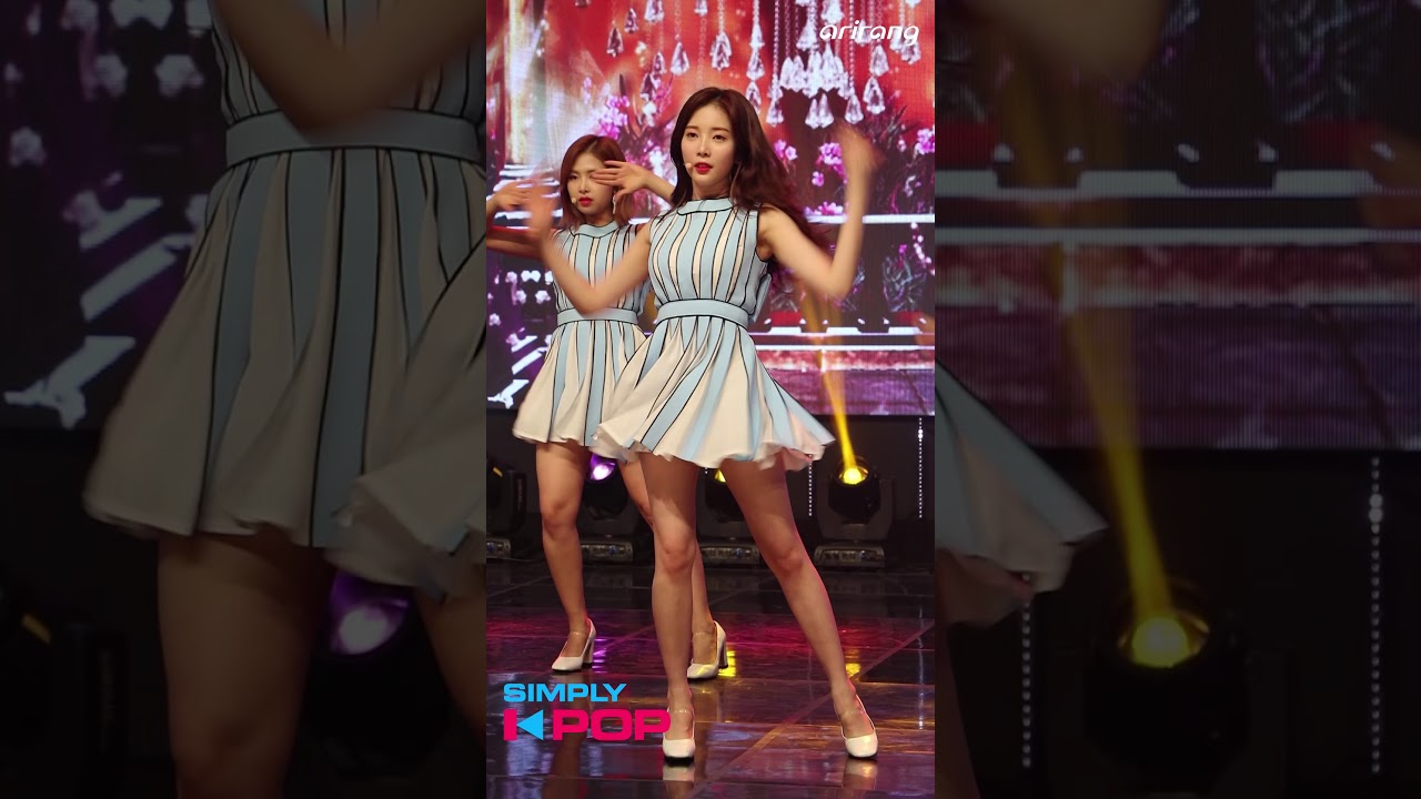 [Fancam/직캠] Chaekyoung(채경) _ APRIL(에이프릴) _ The Blue Bird(파랑새) _ Simply K-Pop _ 040718