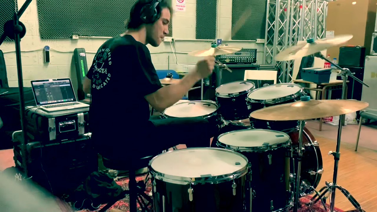 AVENGED SEVENFOLD- Desecrate Trought Reverence - DRUM COVER BY ERNYROCK