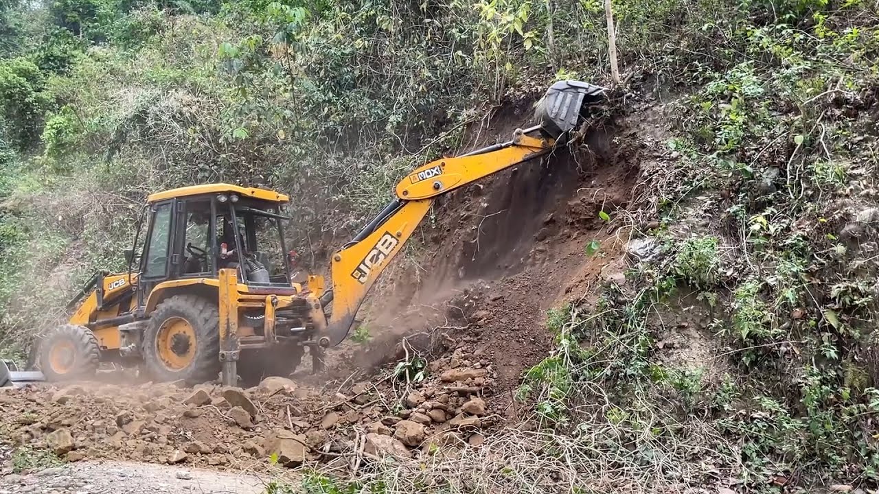 On DRY WINTER-Crushing Mountain Rocks to WIDEN this Road