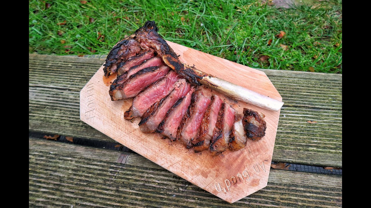 DRY-AGED Tomahawk Steak über offenem Feuer grillen || Bayerwald Butcher