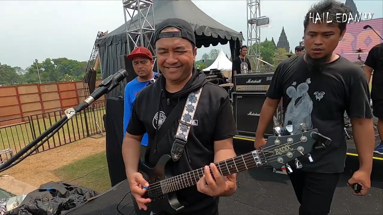 BEGINI RASANYA EDANE JADI BAND PENUTUP ROCK LEGENDS PRAMBANAN