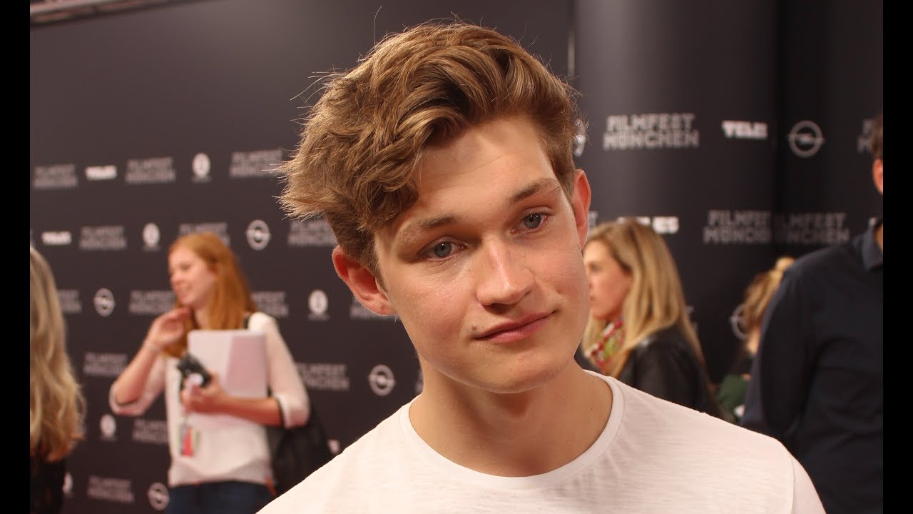 DAS SCHÖNSTE MÄDCHEN DER WELT - Interviews bei der Premiere