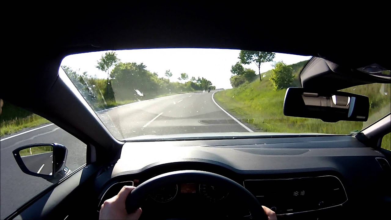 Seat Leon Cupra 280 Autobahn und Landstrasse an einem warmen Frühlingstag - Test der neuen Kamera