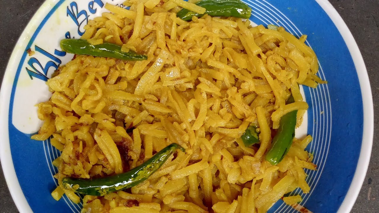 এভাবে একবার ভাদাইল ভাজি তৈরি করে খেয়ে দেখুন গরম ভাতের সাথে দারুন লাগে।