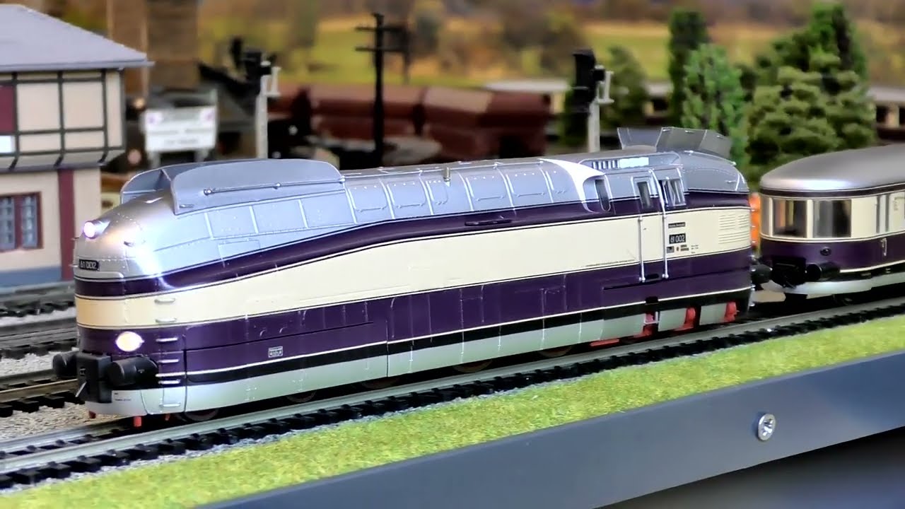 Rivarossi HR2306 Henschel BR 61 002 Steam Locomotive with Hornby HM7000 Sound
