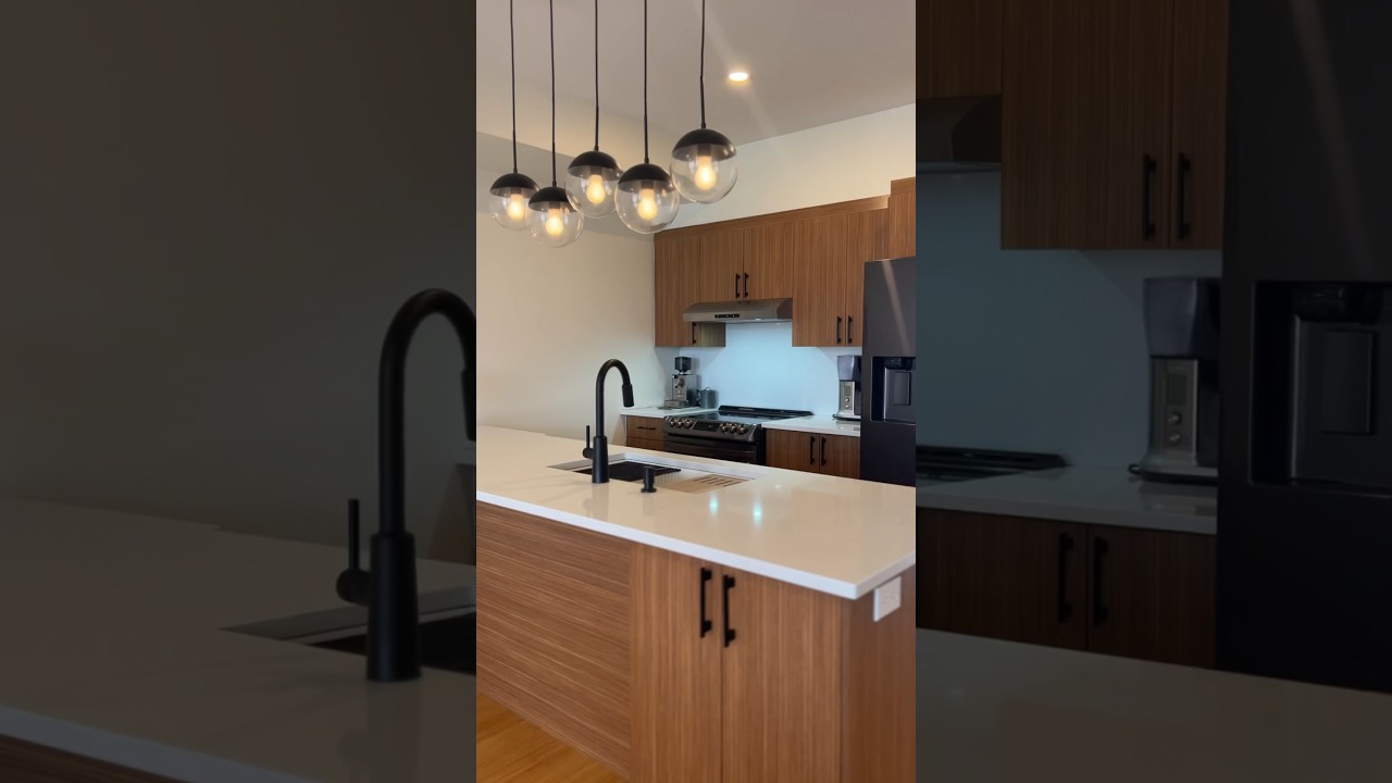 🤩 #montreal #immobilier #realestate #propertytour #reels #realtor #quebec #housetour