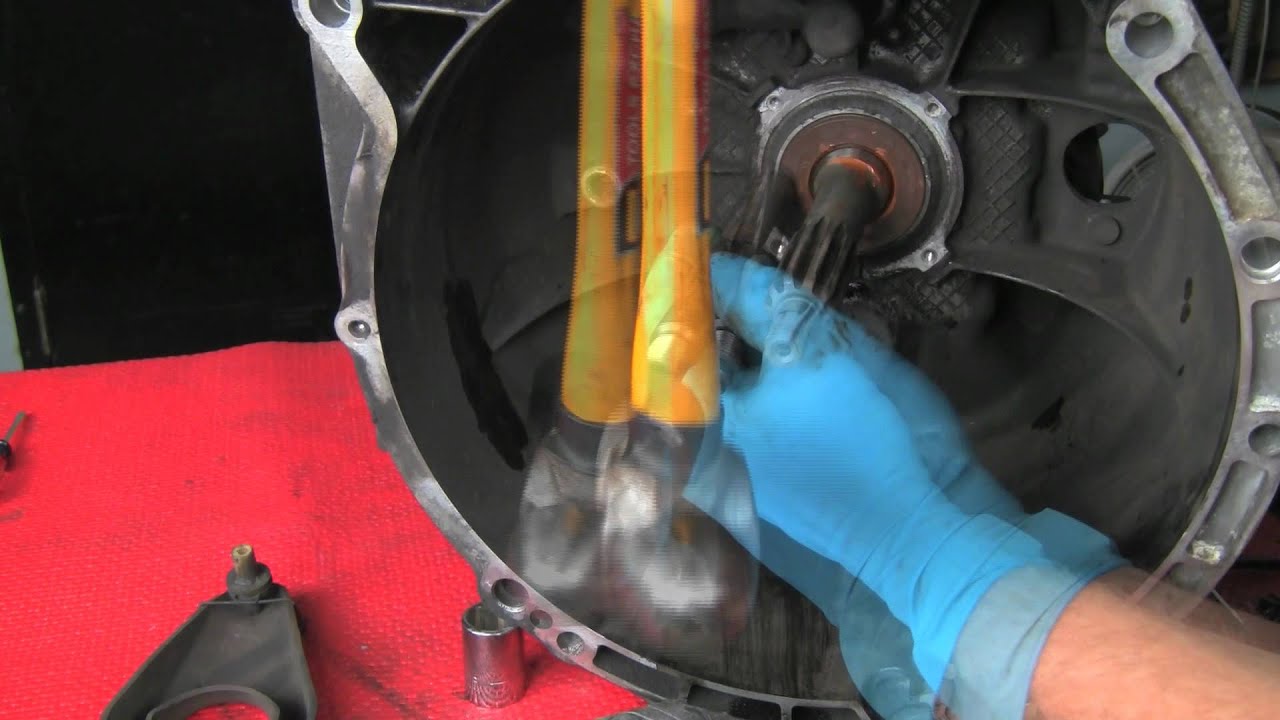 Replacing a BMW Self-adjusting Clutch & Dual-mass Flywheel Part 2 of 2