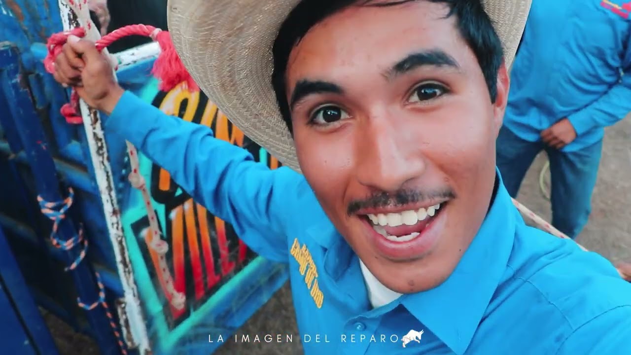 ¡GUERRILLERO AL QUITE PORQUE EL JINETE SE BAJÓ DEL CAJÓN! EN ZURUMÚTARO, MICHOACÁN