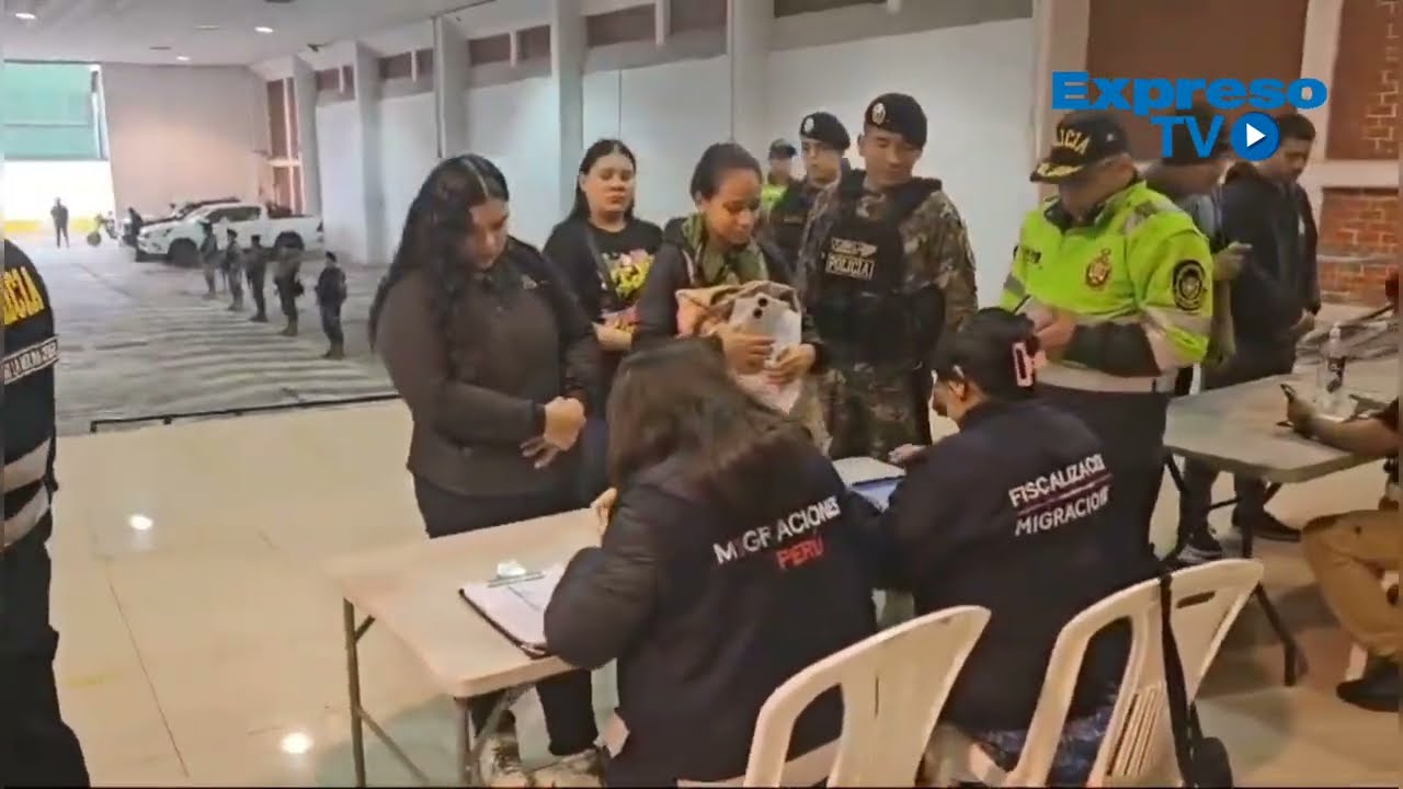M&aacute;s de 300 detenidos en megaoperativo a extranjeros indocumentados en Mercado de Santa Anita