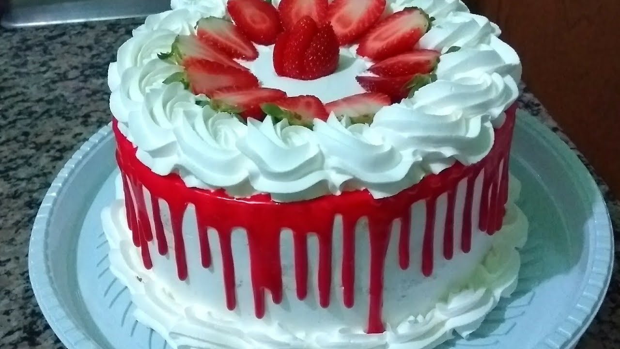 Bolo de aniversário 2,5 kg sabor morango