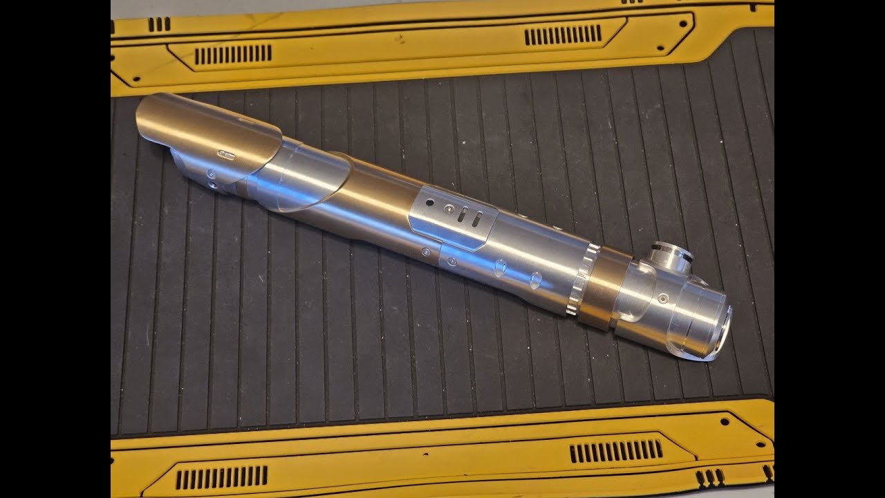 Сабли KR Sabers Rennod's Treasure установлены для Марка.