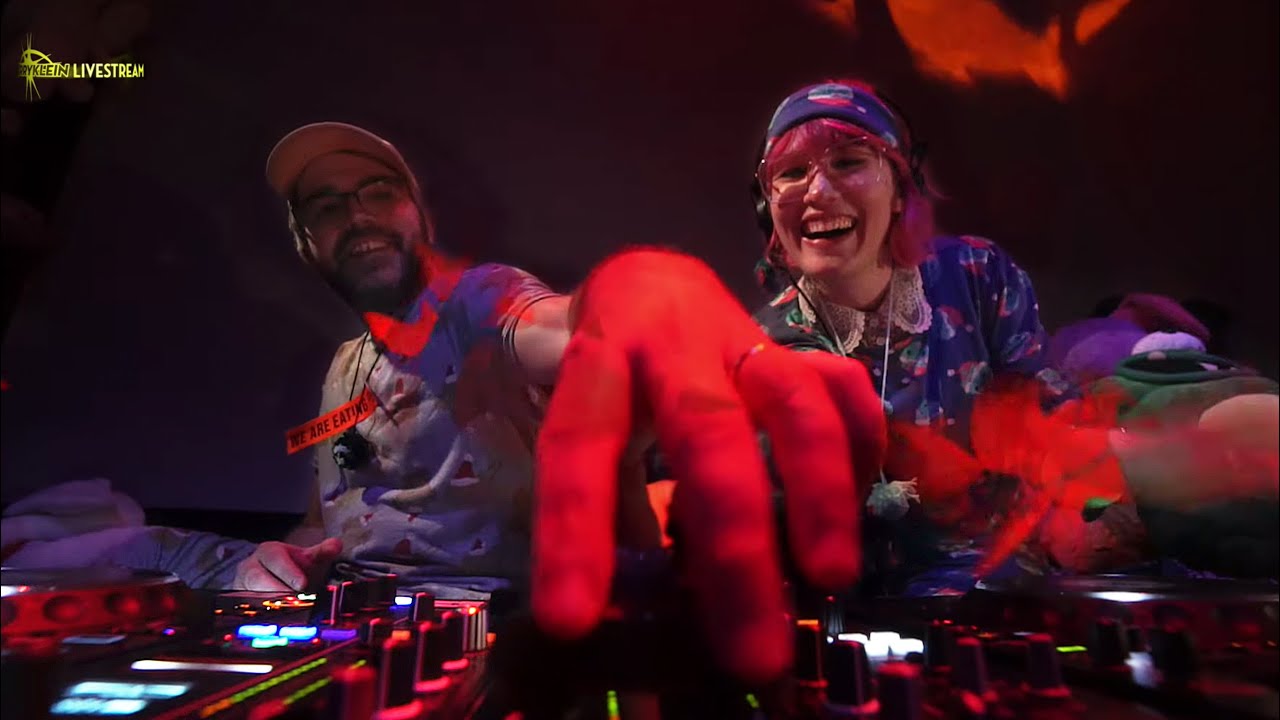 Bebetta In Bed #54 Bed2Bed with Le Palf at Harry Klein, München