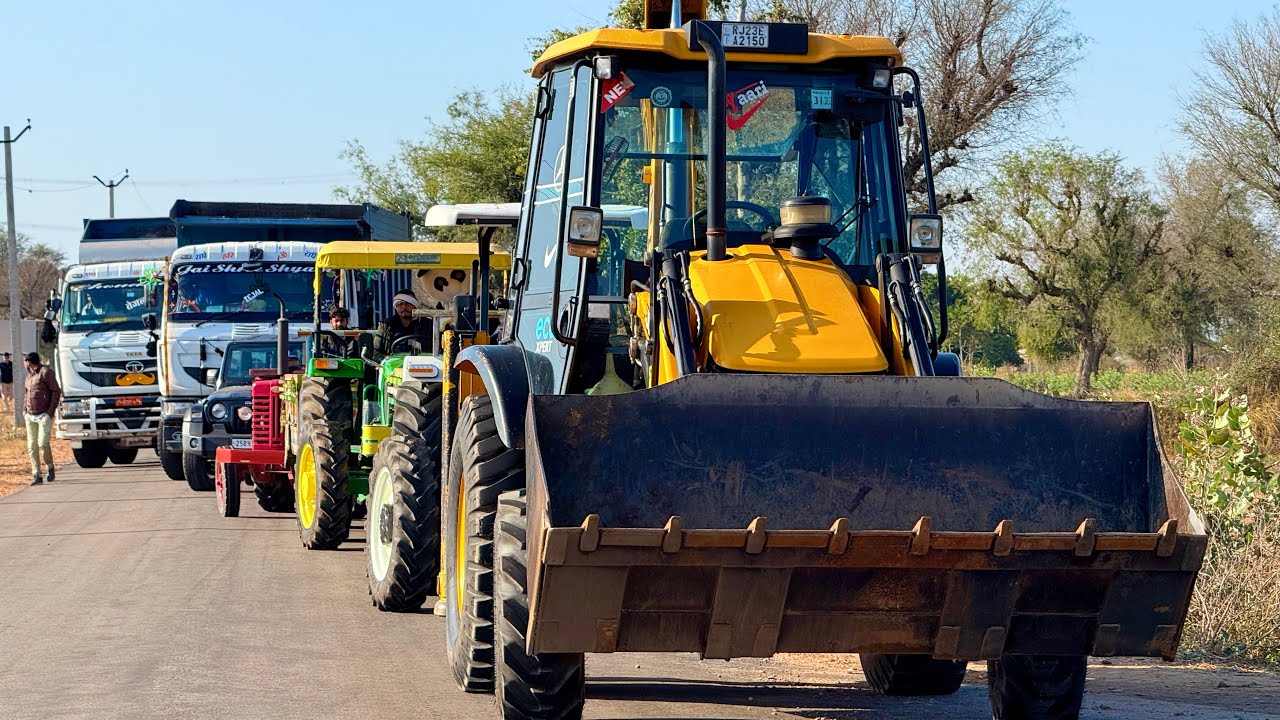 Jcb 3dx loading Mud in TATA Tippers Tractors Swaraj 855F New Holland 3630 Tractor 4x4jcb Thar Truck