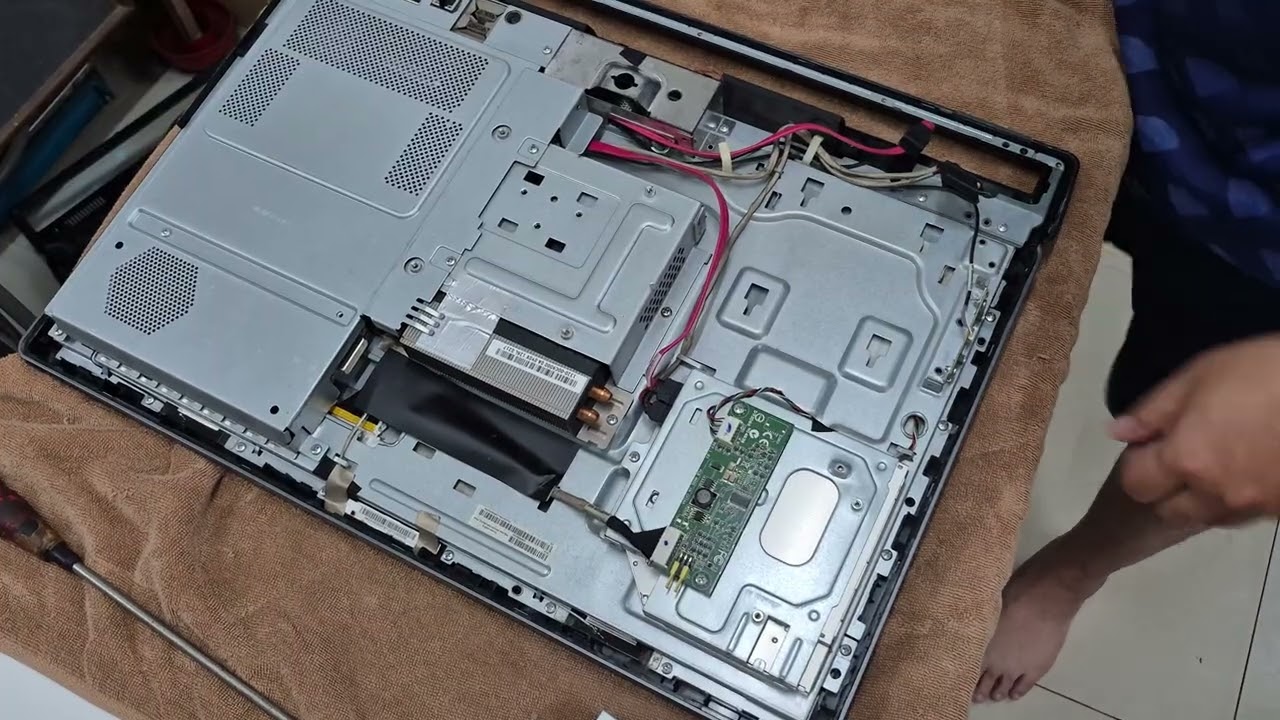 “Disassemble & Upgrade Acer Veriton Z4621G 🔧 All-in-One Touchscreen”