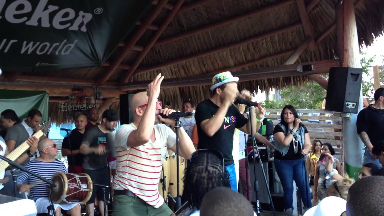 Grupo Mania - Me miras y te miro - En Vivo Tampa