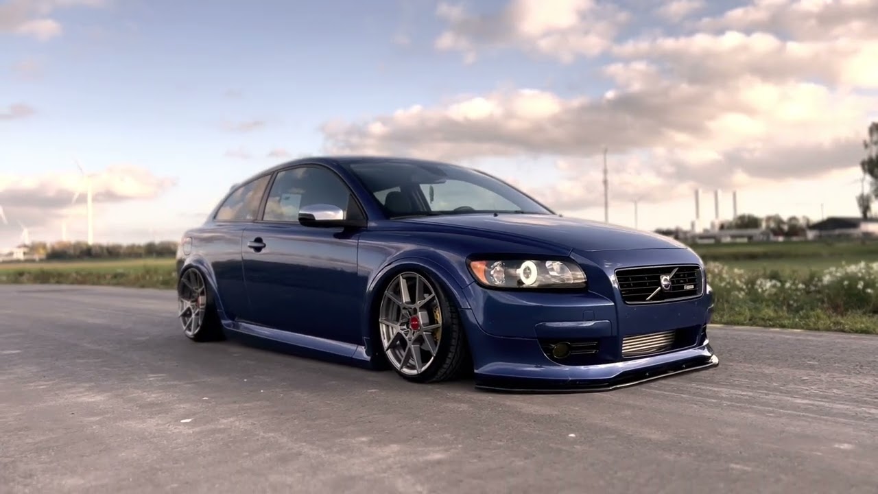 Bagged/Straight piped Volvo C30 1.6d on Rotiform KPS