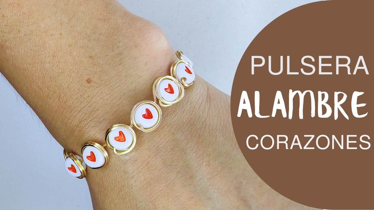 PULSERA ALAMBRE CON ABALORIOS DE CORAZÓN