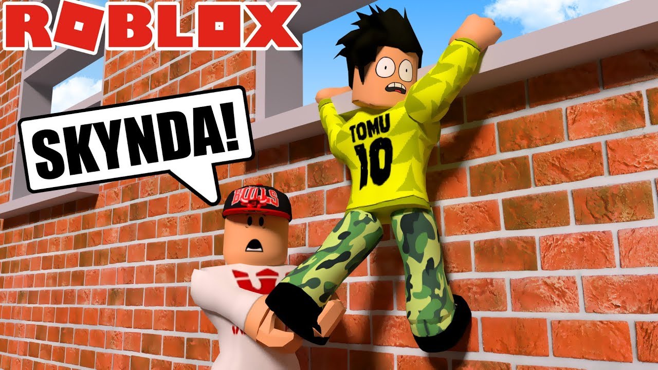 SOMMARLOV!!! FLY FRÅN SKOLAN I ROBLOX