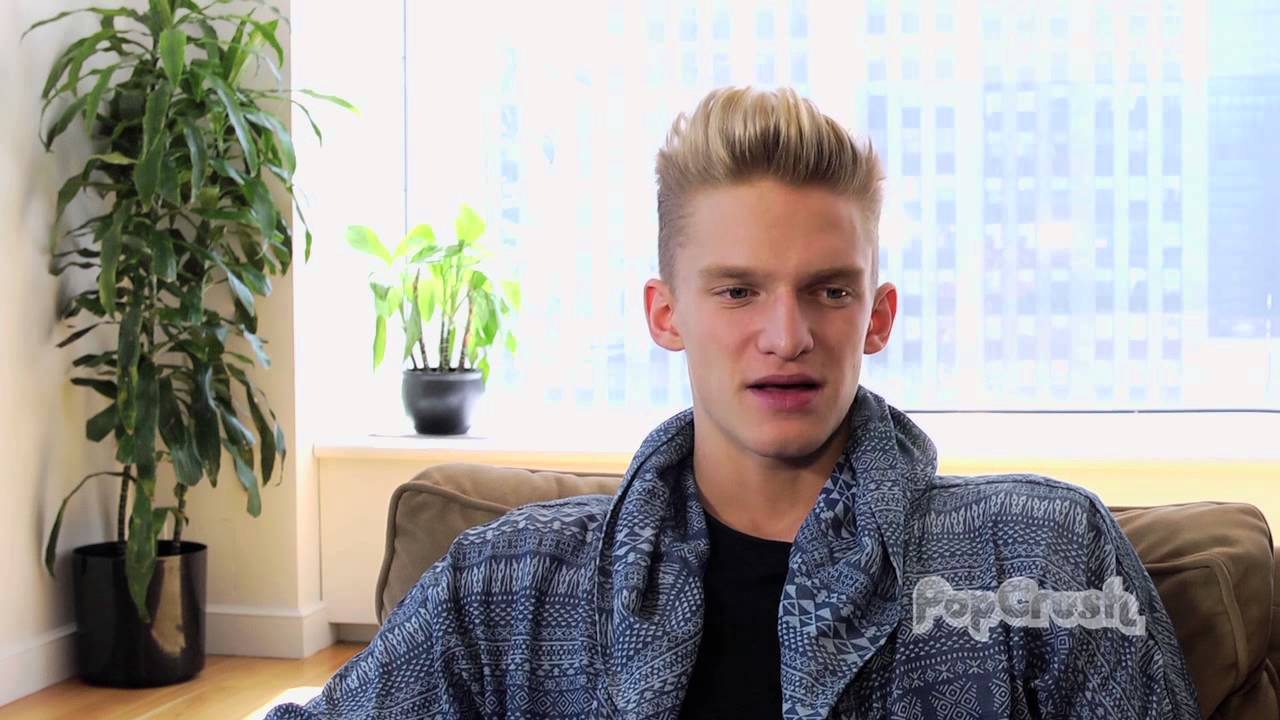 Cody Simpson Talks 'Surfboard' Video + New Album - Exclusive Interview
