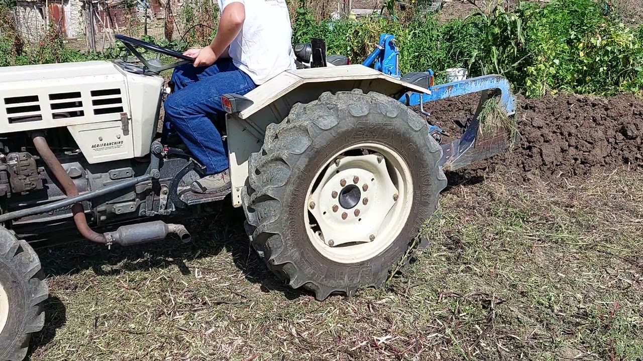 aratura 2021 con lamborghini r503dtsb con aratro monovomere