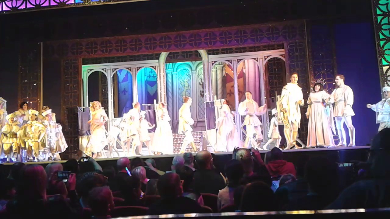 St. Albans Pantomime Snow White Finale 3.1.17