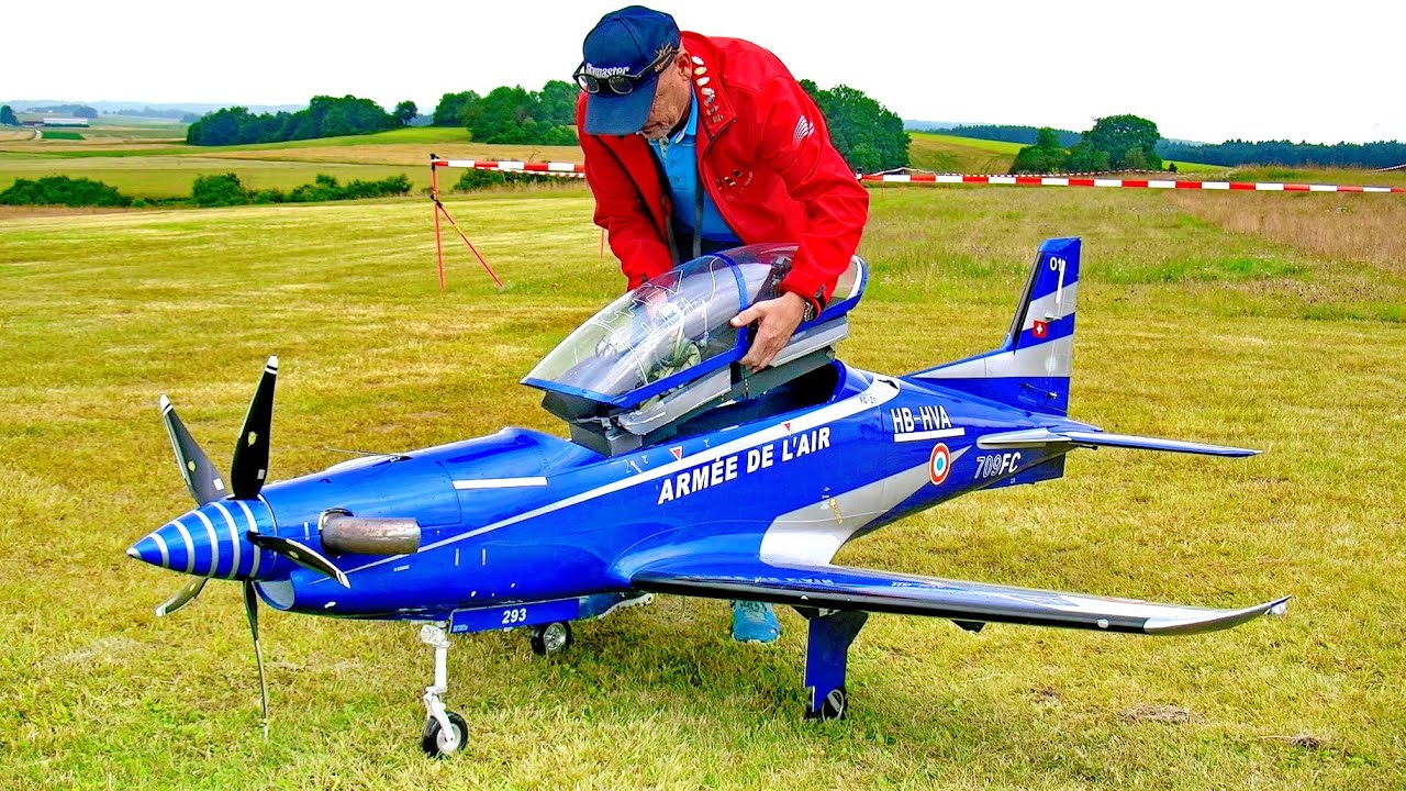 PILATUS PC-21 AMAZING RC SCALE 1:4 MODEL TURBINE TURBOPROP JET / FLIGHT DEMONSTRATION !!!