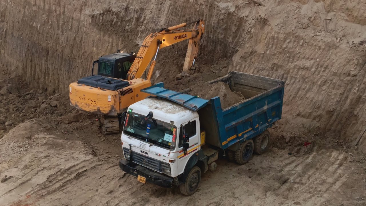 Ramp exhibition for poklen and dumper..
