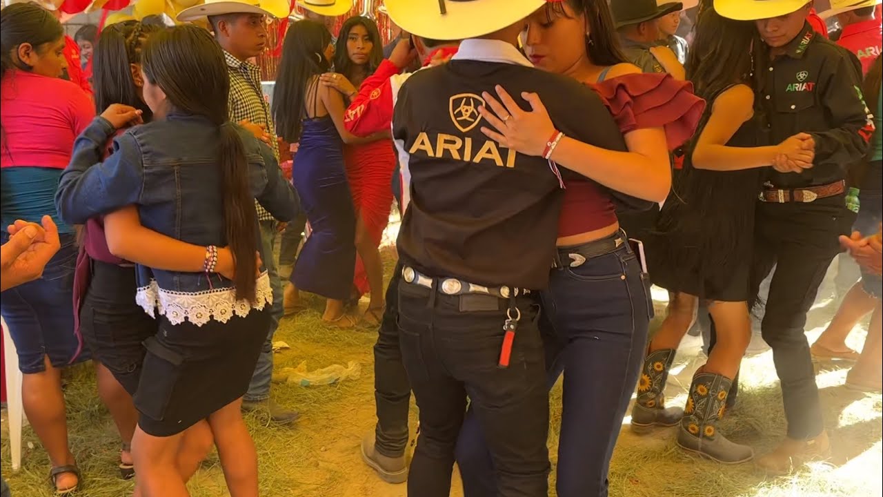 Hoy si está la muchacha que an pedido en aldea plan del guineo Chiquimula