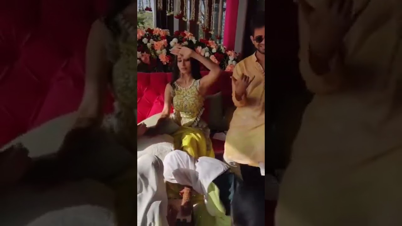 Mouni Roy&rsquo;s Wedding Dance #mouniroy