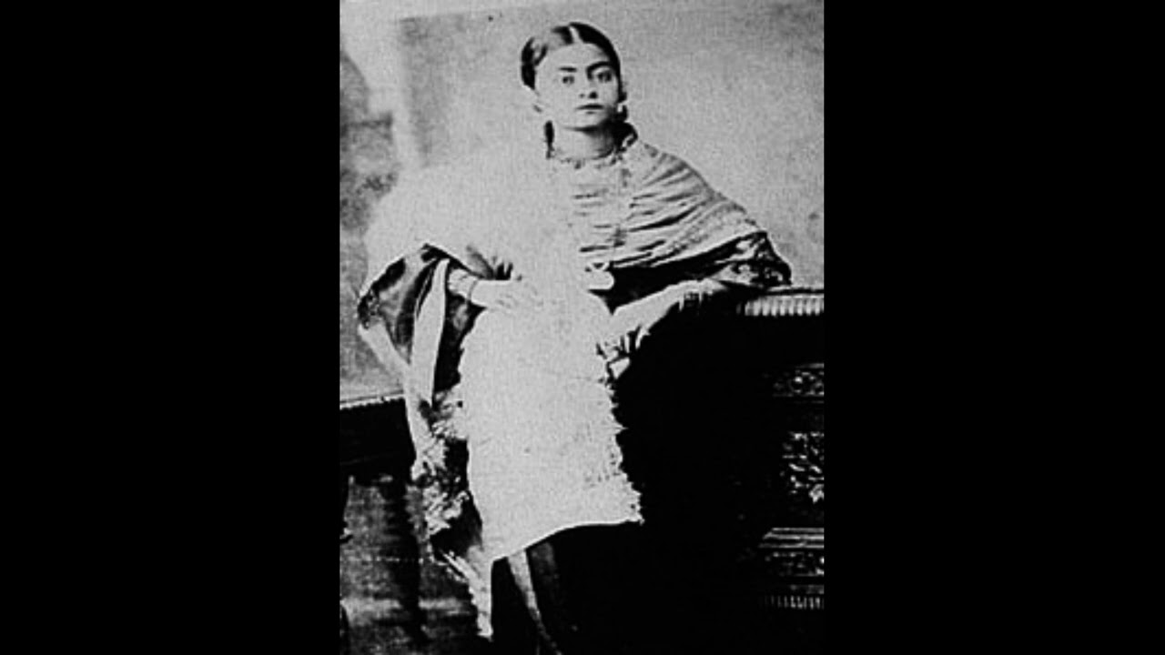 Rasoolan Bai - Bhairavi Thumri (Raskey Bare)